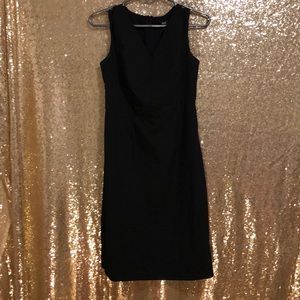 PERFECT LITTLE BLACK DRESS!! Size 4. EUC